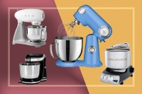 10 Best Commercial Juicers: 2022 Reviews & Recommendations
